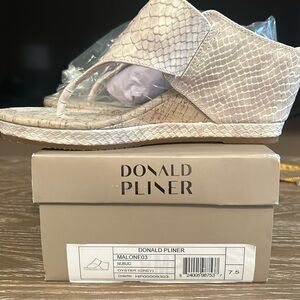 Donald pliner never worn wedges